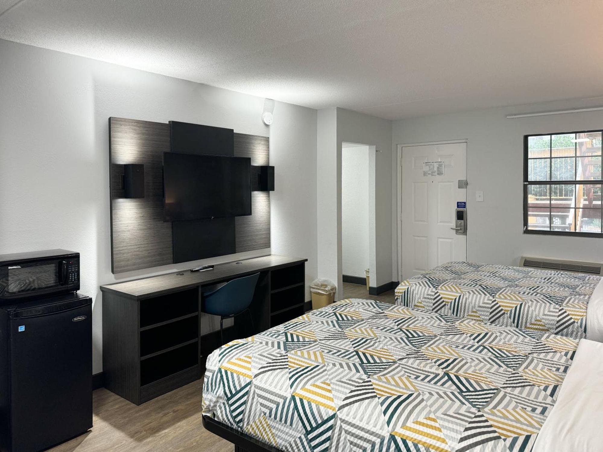 Motel 6 Huntsville Al University Dr. Εξωτερικό φωτογραφία